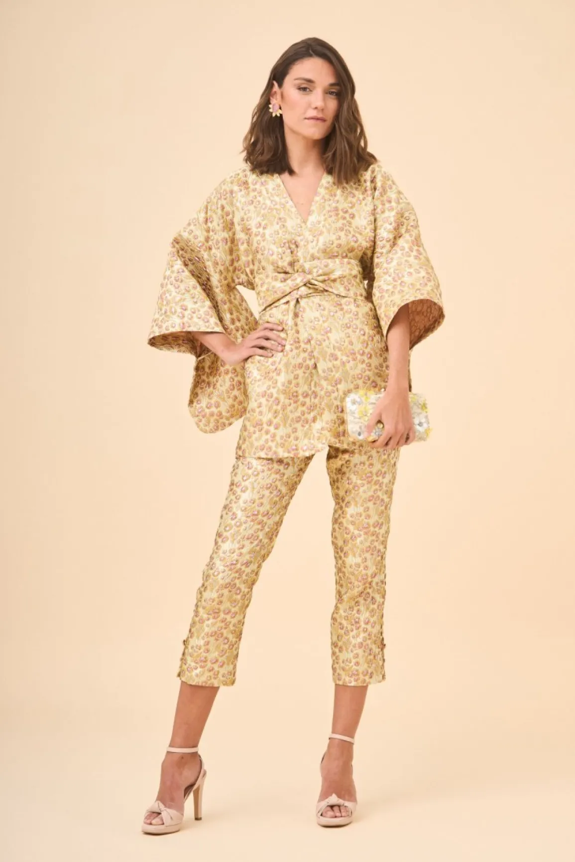 Online PANTALON MARIETTADORADO Total look